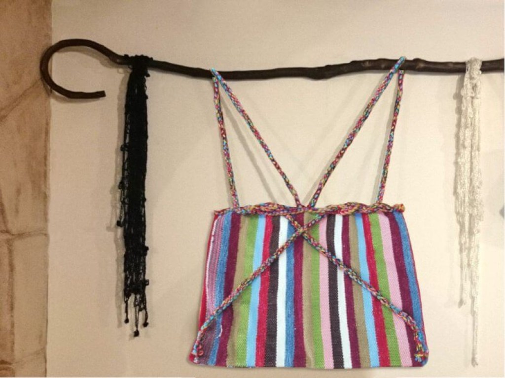 Παραδοσιακή Μάλλινη Τσάντα-Βούργια Γαρύφαλλο | Γαρύφαλλο - Λευκά Εϊδη